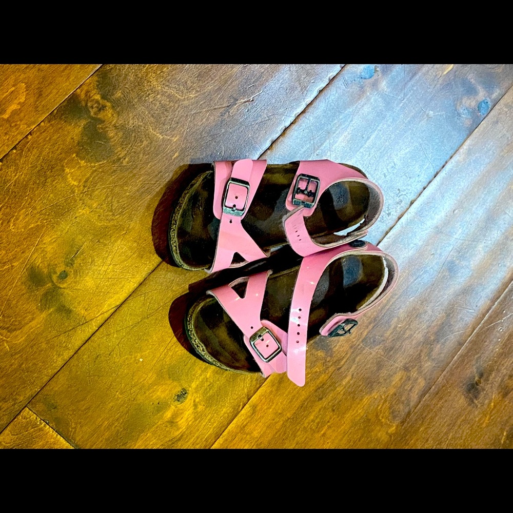 Birkenstock girl shoes